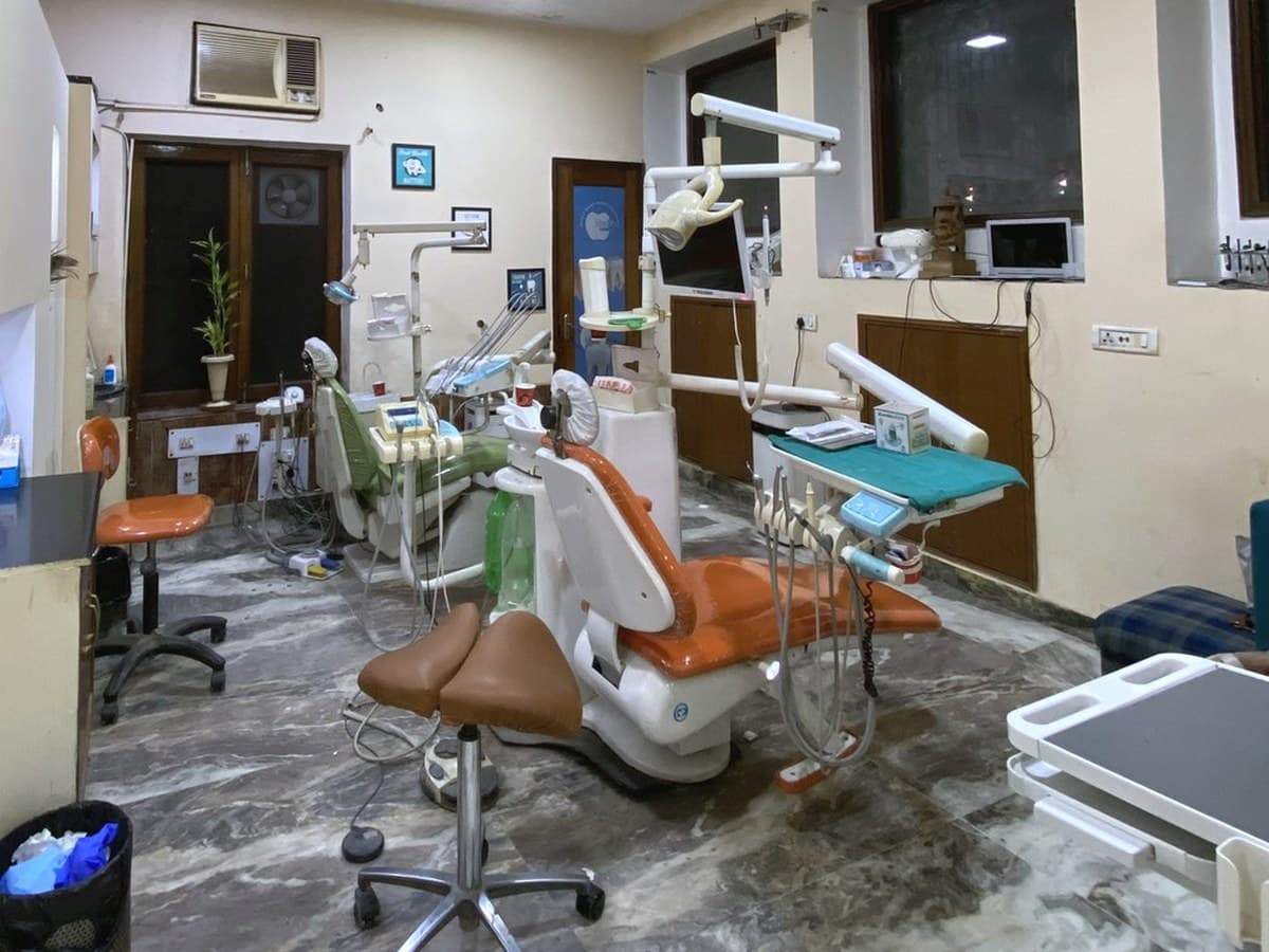Treatment room at Health Factor Dental Clinic