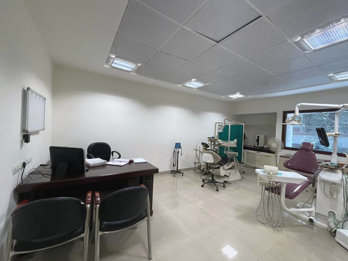 Second treatment room at Health Factor Dental Clinic